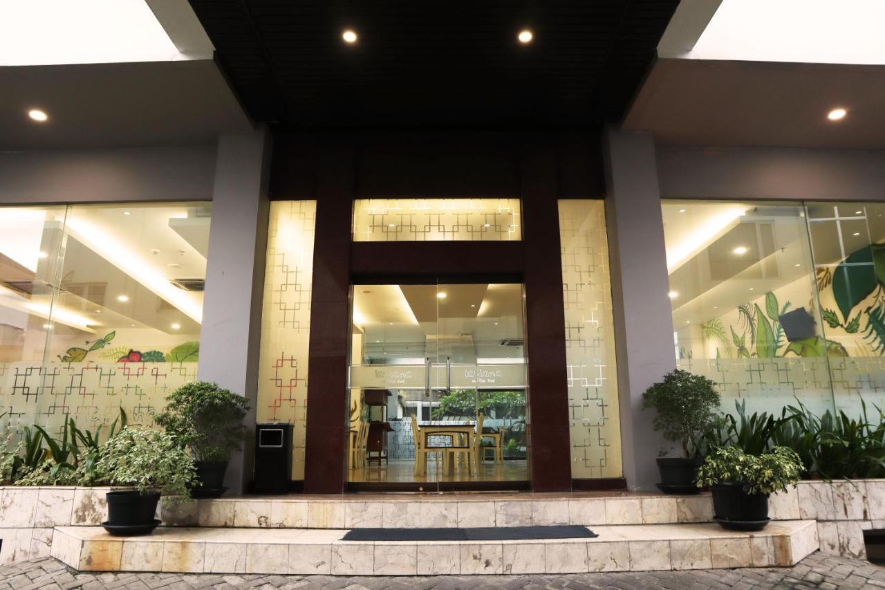 Arnava Hotel Senen Yakarta Exterior foto