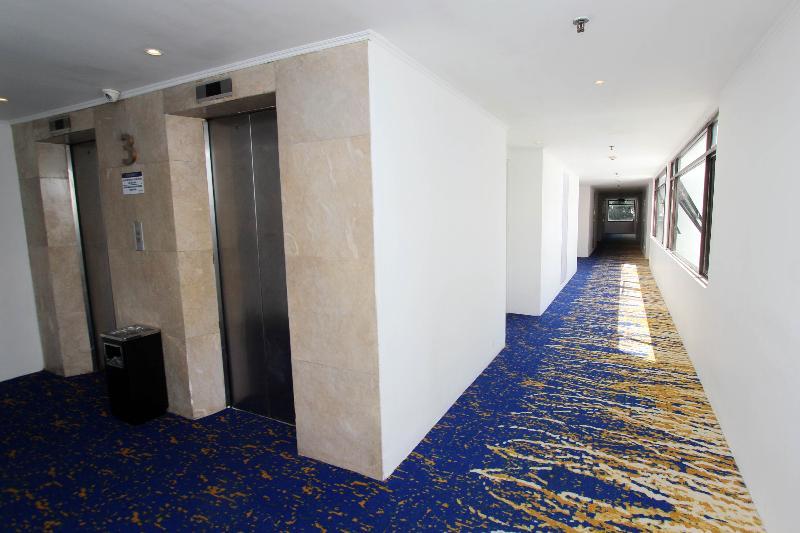 Arnava Hotel Senen Yakarta Exterior foto